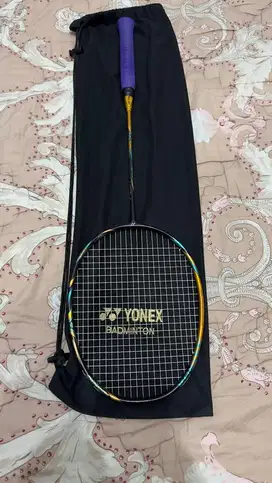 Raket Badminton Yonex Astrox 88 Pro Japan