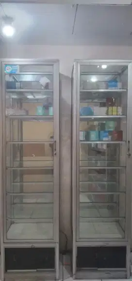 Etalse bekas rak parfum
