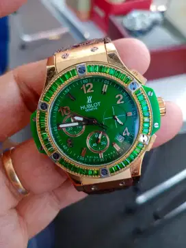 Jam tangan hublot ring permata cronograph