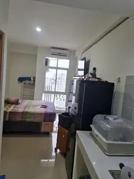 Bale Hinggil Studio Semi Furnished dekat Merr,UPH,UPN,Ubaya,Rungkut