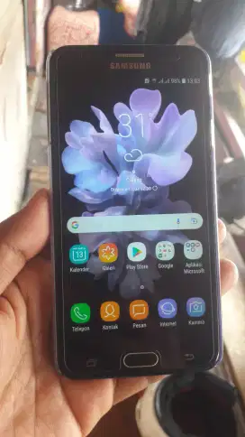 Samsung J7 prime ram 3/32