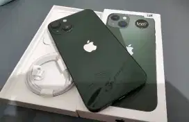 Iphone 13 128 resmi ibox bh 100 Super istimewa baru 62x charger