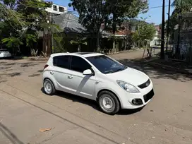 Hyundai i20 SG Sunroof matic 2011 Putih