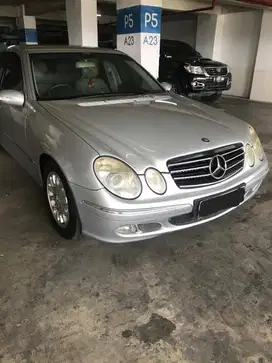Mercedes Benz E260
