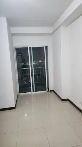 Dijual Apartemen Green Bay 2BR View Laut, Siap Huni