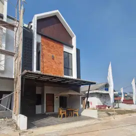 Rumah Siap Huni Cibubur Jakarta Timur Free Biaya DP 5% Dekat LRT Toll