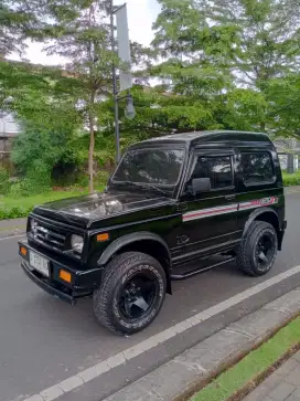 Suzuki jimny tahun 1992 bengsin
