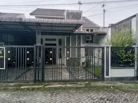 Dijual Villa Bahana Resisdence