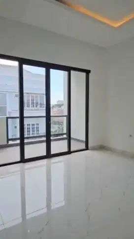 Dijual Rumah Baru dan Bagus di lokasi strategis di Gading Pandawa