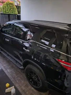 Fortuner GR 2023 All Black