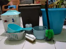 Jual borongan dispencer , dan peralatan kamar mandi + kotak sampah