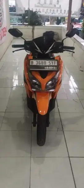 Dijual motor 125 kzr orange