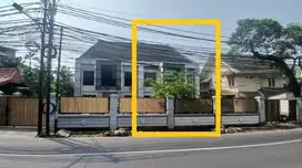 Disewakan Ruang Usaha, 3 Lantai, Luas 750m2 di Kemang Timur, Jak-Sel