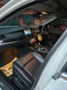 BMW 528i 2010 Bensin
