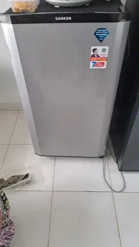 Kulkas Sanken 1 pintu