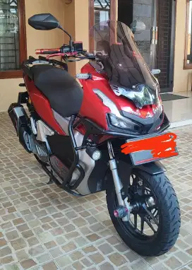 ADV 150 CBS custom versi Touring