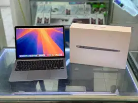 Macbook air m1 ram 8 ssd 256gb full set original
