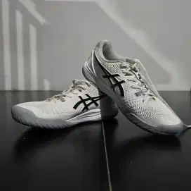 WTS: Asics Gel Resolution 9
