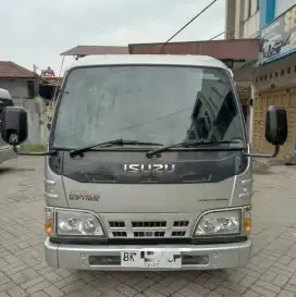 Isuzu elf NHR55 Bus 4 roda 2017 silver