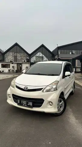 Toyota Avanza 1.5 Veloz AT 2015