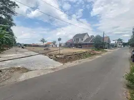 Tanah maguwoharjo dekat SD Model