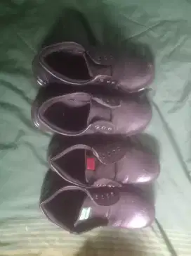 Sepatu safety 38