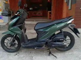 Honda Beat Deluxe ISS LED Tahun 2024 Pajak Hidup Mesin Halus Siap Gass
