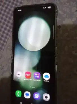 Jual Samsung flip 5 lancar .masih di pake.