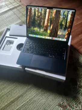 MacBook Air M2 13 inch 8GB 256GB Second iBox Mulus Original