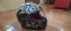 Helm KYT RC7 bekas like new