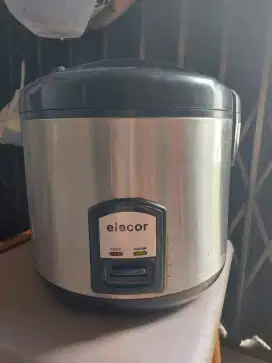 Rice cooker merk elecor 2.8Liter