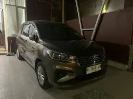 Pemakaian pribadi tangan pertama