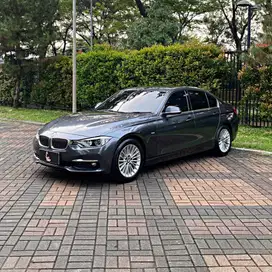 BERGARANSI! SANGAT TERAWAT BMW 320i Luxury 2018 f30 lci facelift 2019