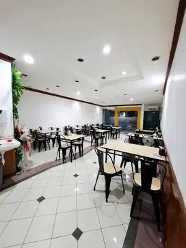 Disewakan Ruko Raya Mulyosari 2 lantai