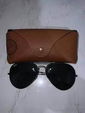 ray ban aviator sun glasses