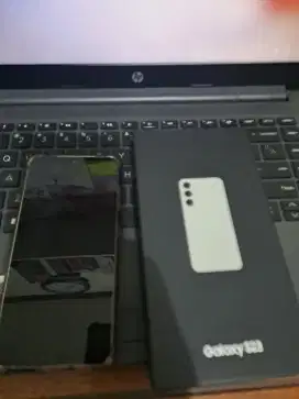 Samsung S23 8/256