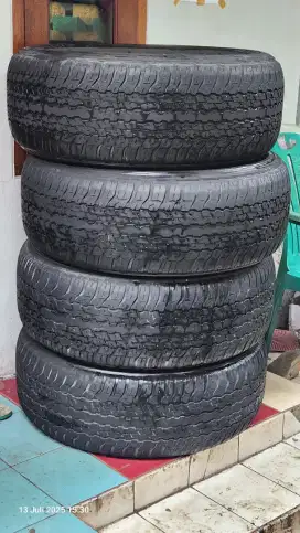 Jual ban bekas Pajero sport msih lumayan