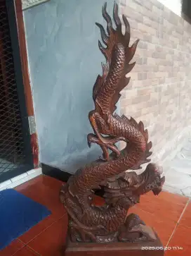 Ukir naga kayu jati