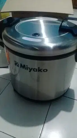 Penanak Nasi Serbaguna