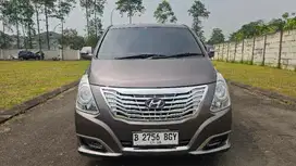KM38Rbuan Hyundai H1 2.4 Royale 2017 Mulus BEBAS Laka BANJIR Siap PAKE