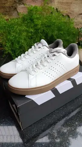 Sepatu Sneakers Original Preloved