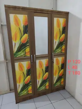 LEMARI PAKAIAN 3 PINTU