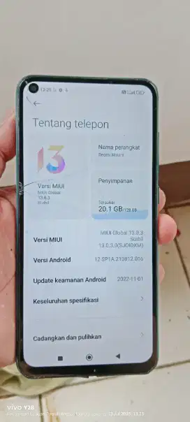 Redmi not. 9 resmi. 6/128. Mnus retak. Sma bergaris norml smua