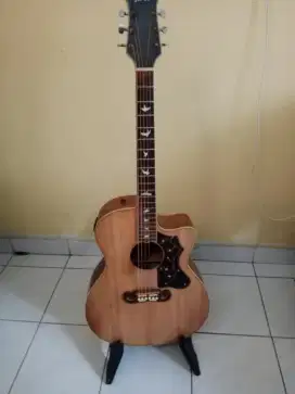 Dijual gitar akustik super mantap