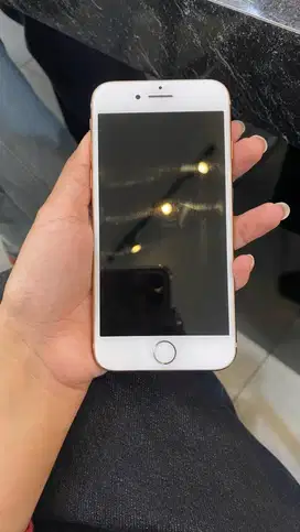 Iphone 8 Gold 64gb Smartfren only