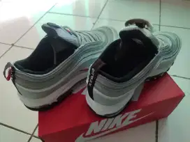 Sepatu air maxx