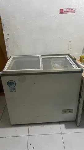 Freezer RSA 171Liter Normal Dingin