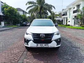 FORTUNER TRD SPORTIVO AT 2017 ISTIMEWA