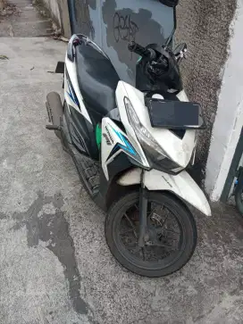 White Vario 125