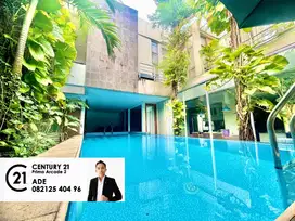 Rumah Mewah 2 lantai dg Kolam Renang di Komplek Unilever AM-16541